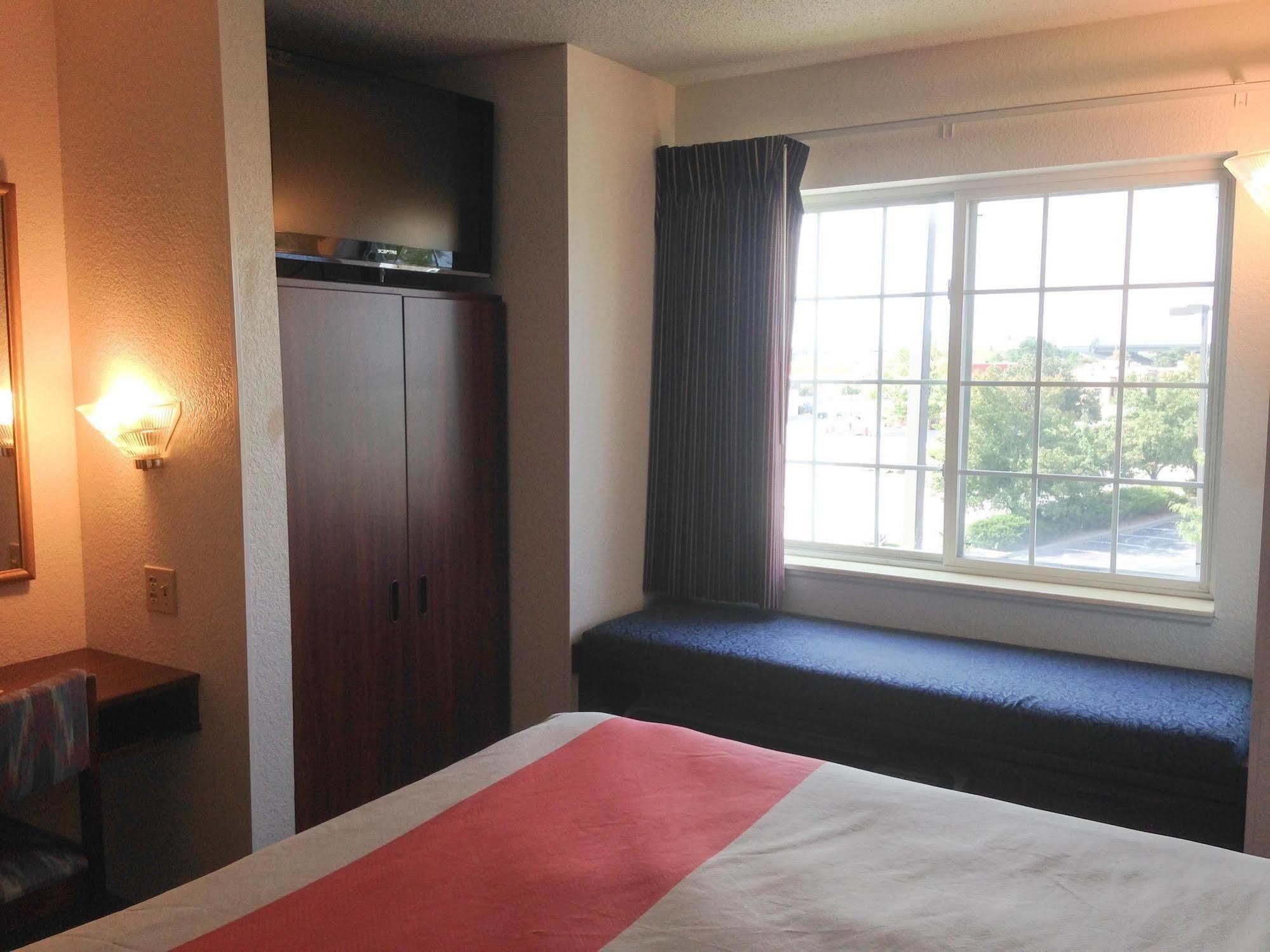 Motel 6-Olathe, Ks 외부 사진